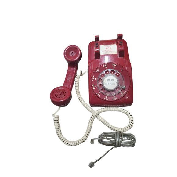 Vintage 1984 Bell System Western Electric 500 DM Cherry Red Rotary Dial Phone - Picture 2 of 12
